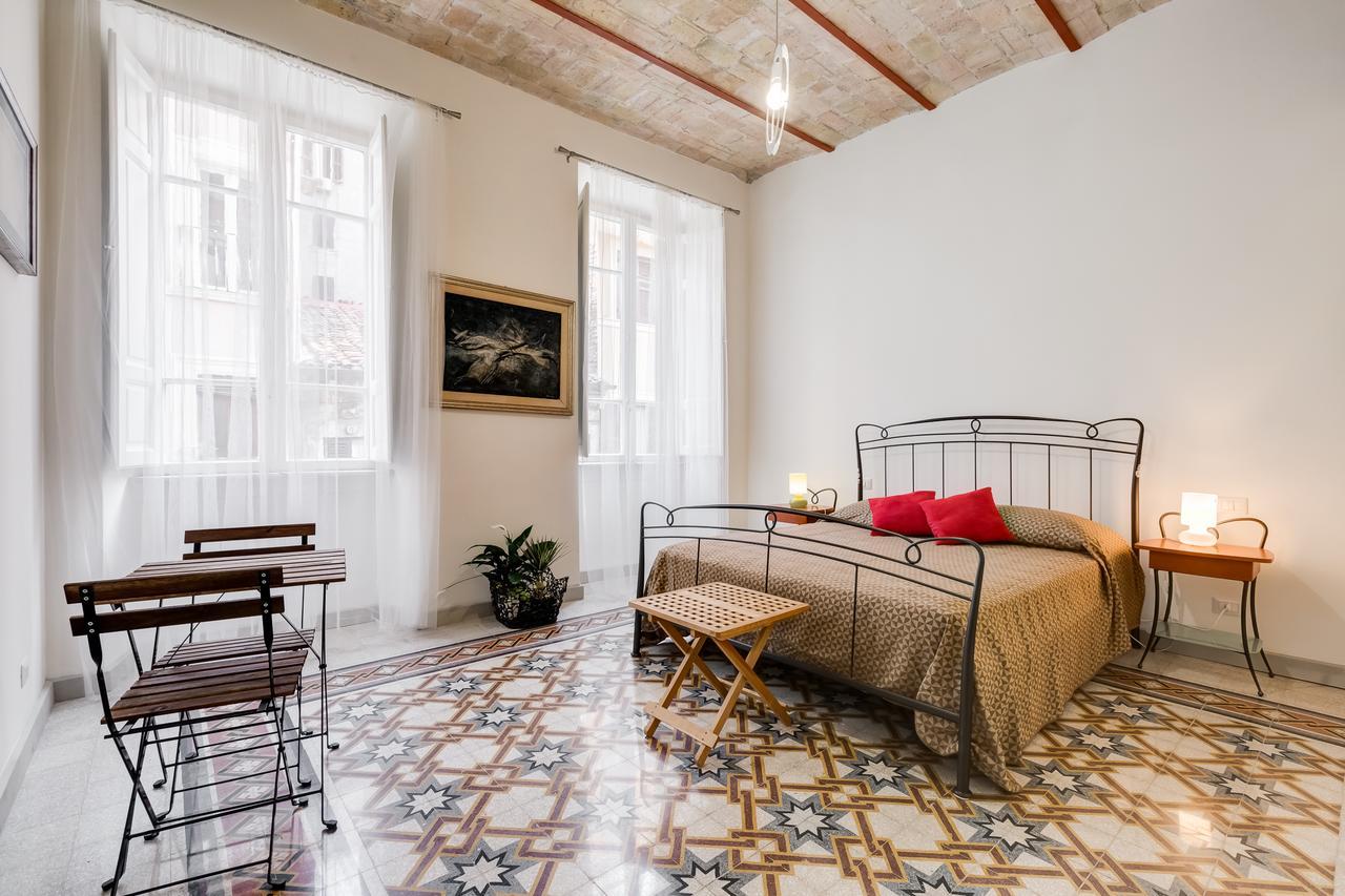 Monti Colosseum Apartment Rome Exterior photo